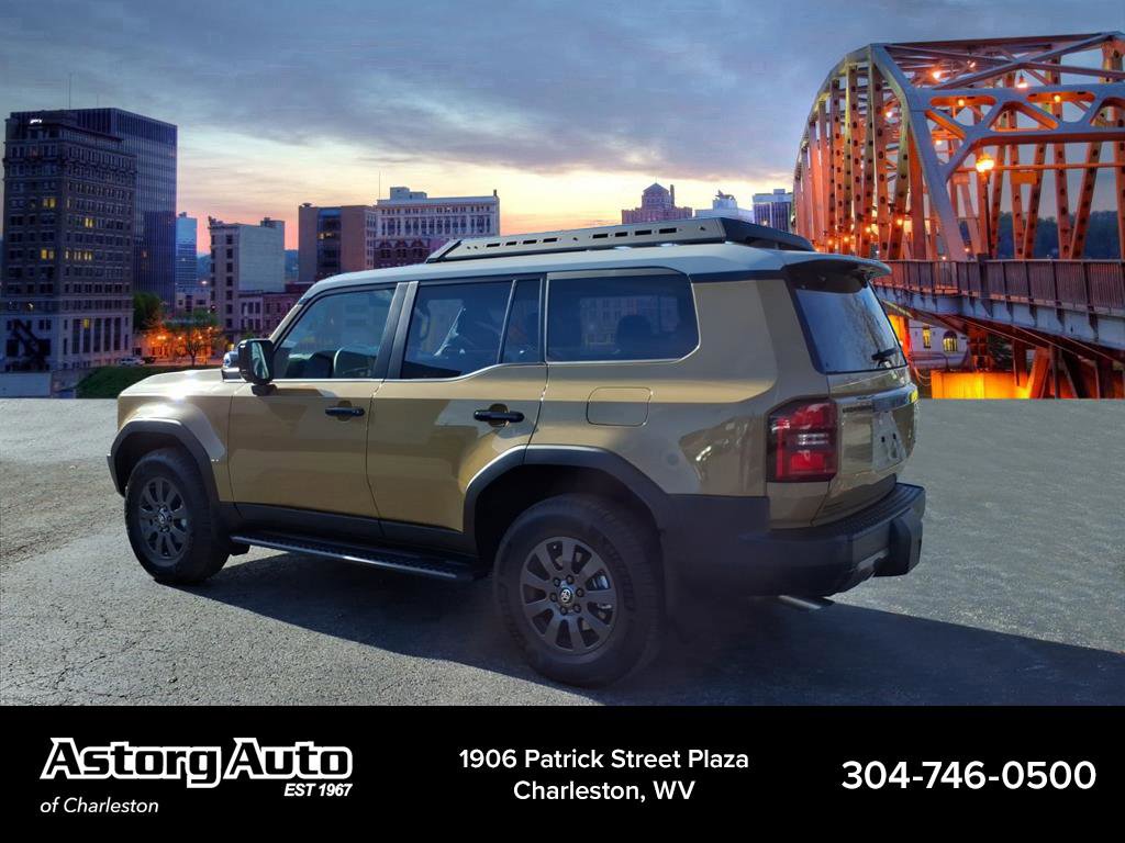 Used 2025 Toyota Land Cruiser image 5