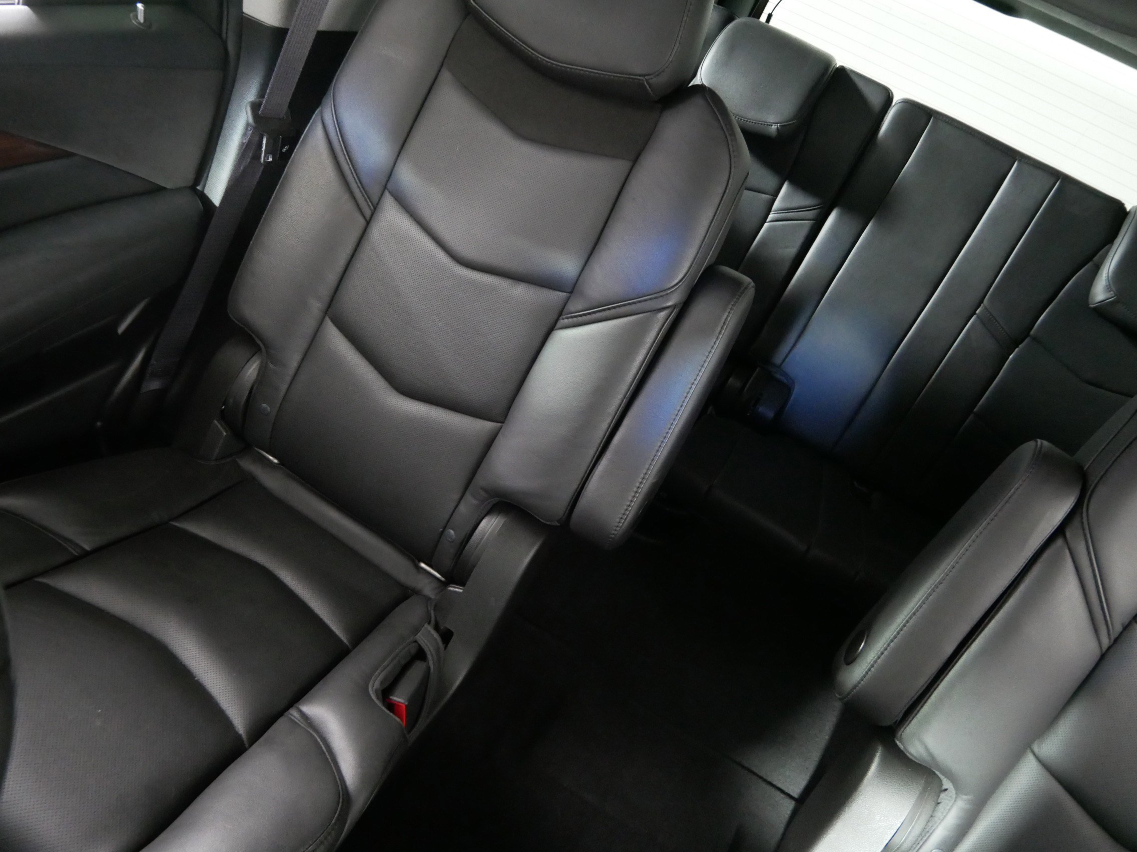 Used 2016 Cadillac Escalade Premium image 12