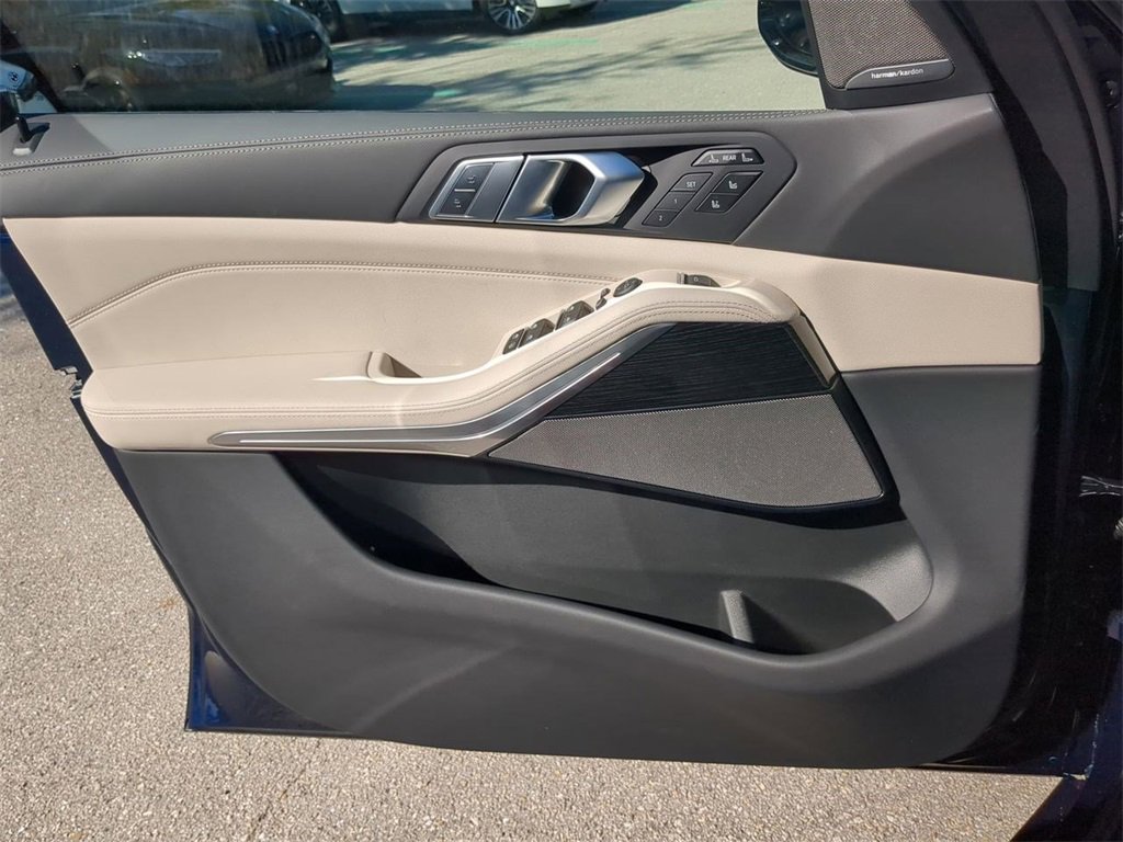 New 2026 BMW X7 xDrive40i w/ Executive Package image 31