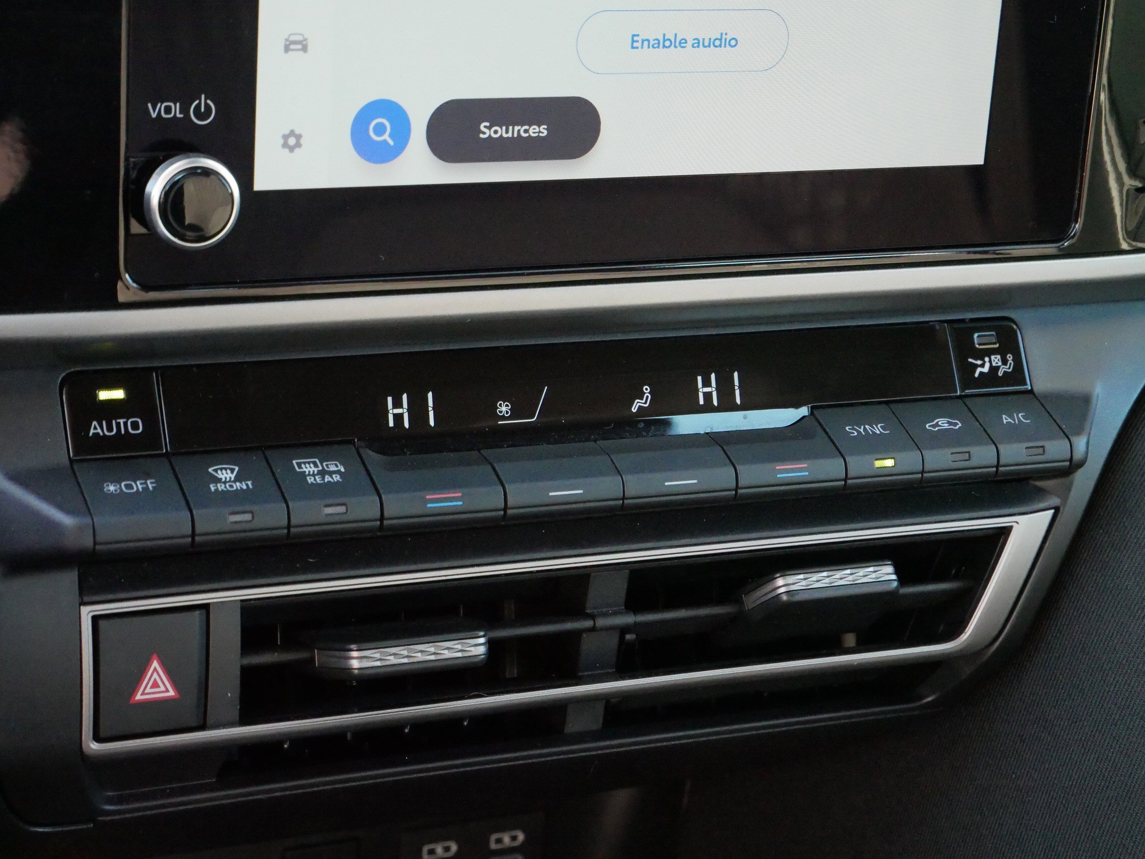 Certified 2025 Toyota Camry LE image 25