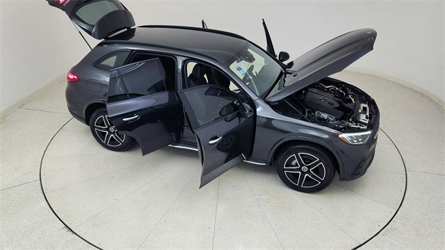 Used 2024 Mercedes-Benz GLC 300 4MATIC w/ AMG Line image 82