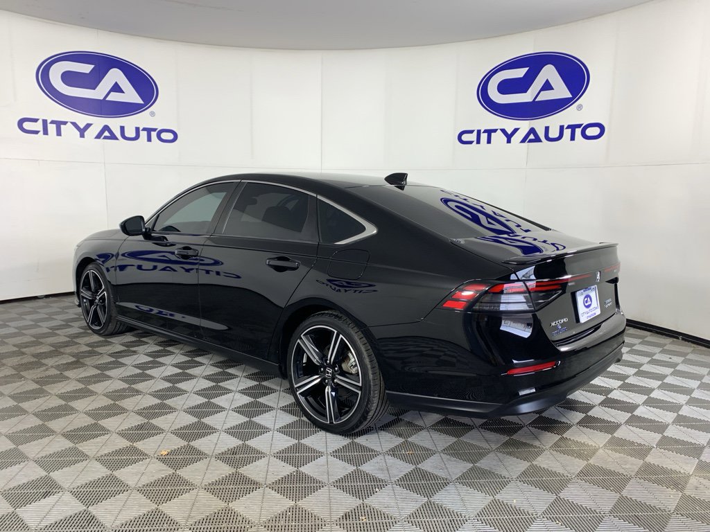 Used 2023 Honda Accord Sport image 5