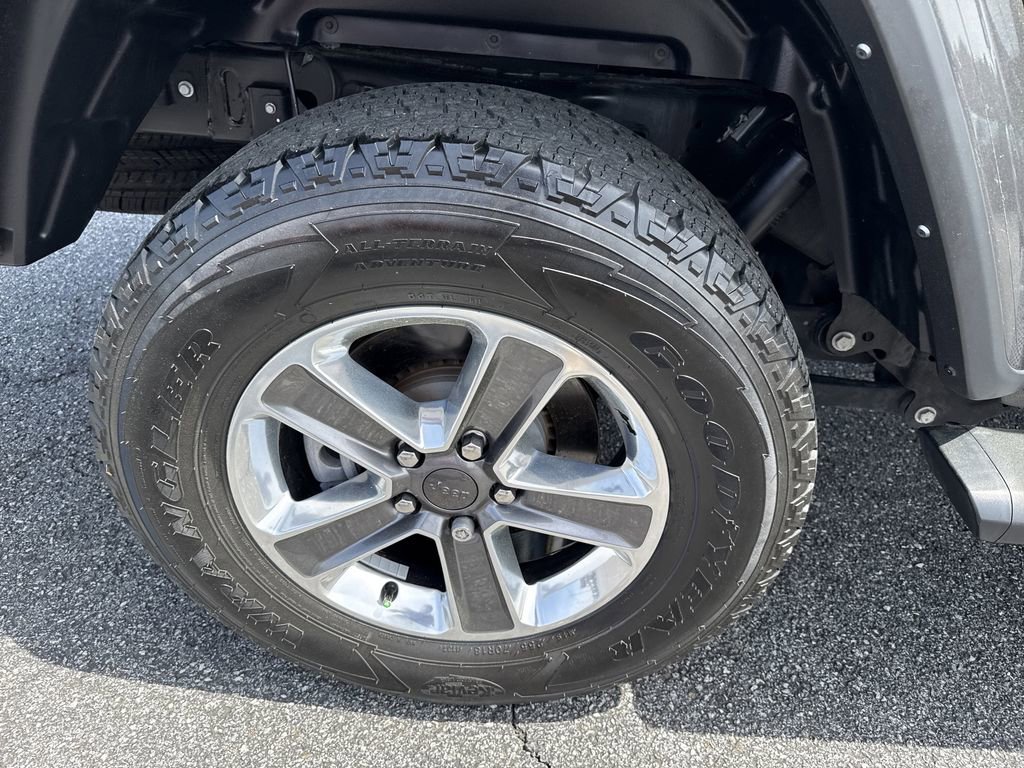 Used 2022 Jeep Gladiator Sport image 18