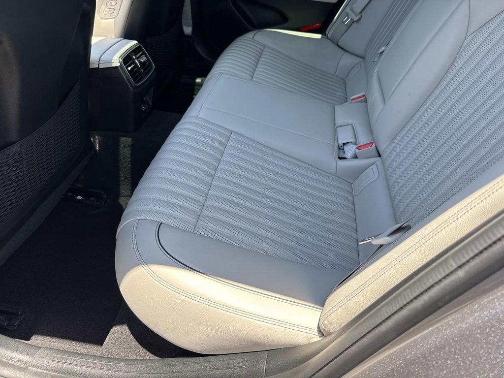 Used 2023 Genesis G70 2.0T w/ Sport Prestige Package RWD image 16