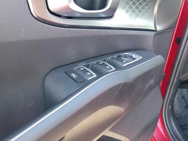 Used 2023 Kia Sorento EX w/ Panoramic Sunroof Package image 17