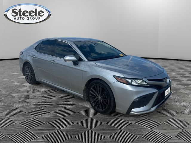 Used 2021 Toyota Camry XSE FWD image 7