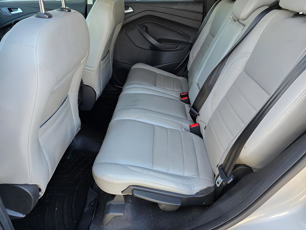 Used 2017 Ford Escape SE w/ Equipment Group 201A image 14