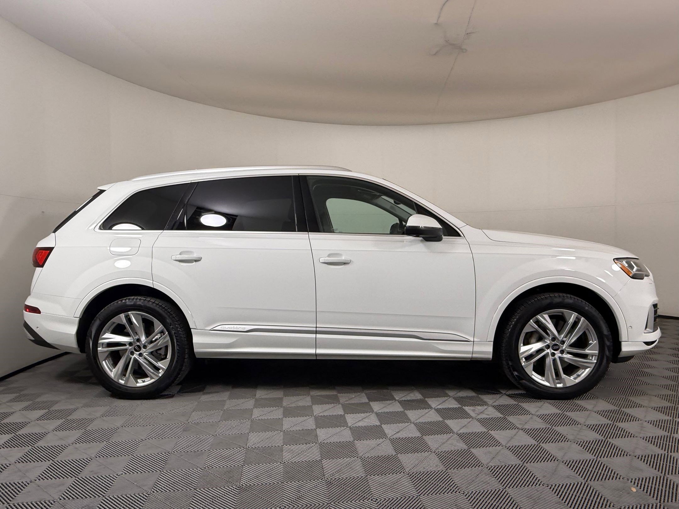 Certified 2022 Audi Q7 Premium Plus w/ Premium Plus Package image 8