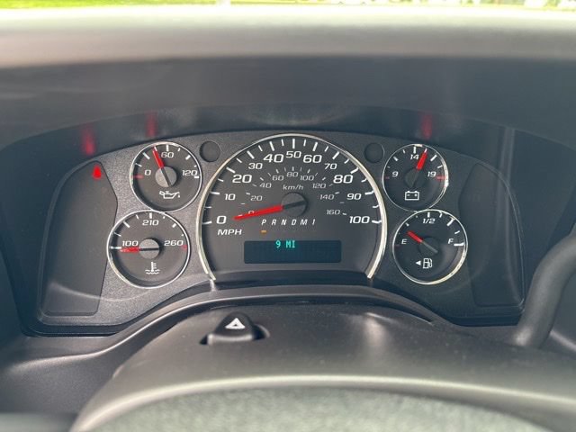 New 2025 Chevrolet Express 3500 w/ Power Convenience Package RWD image 15
