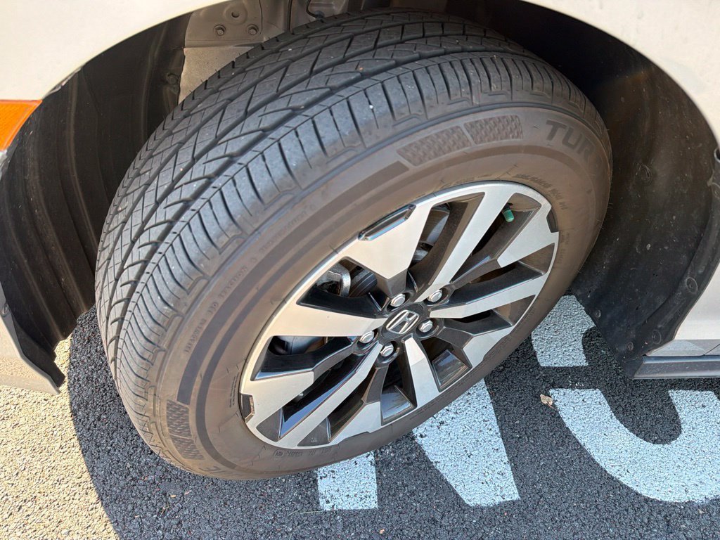 Used 2025 Honda Odyssey EX-L image 24