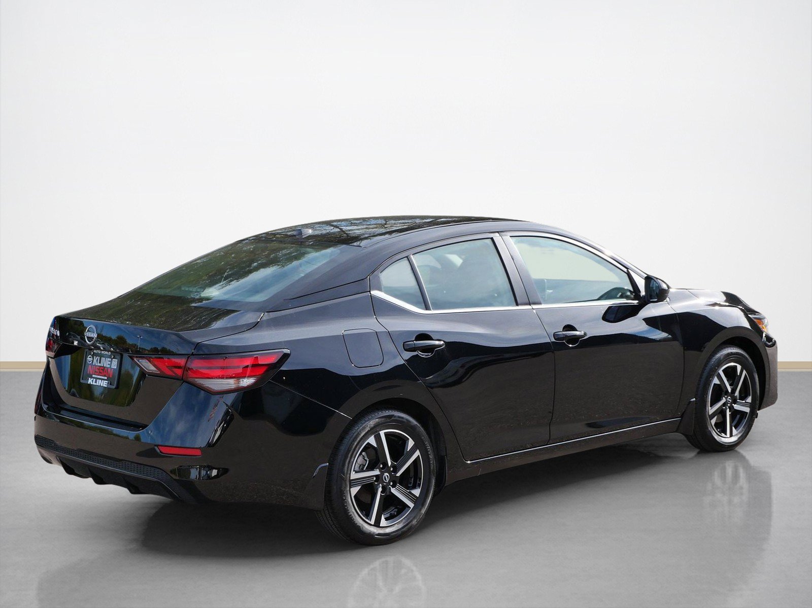 Certified 2025 Nissan Sentra SV w/ All-Weather Package FWD image 5