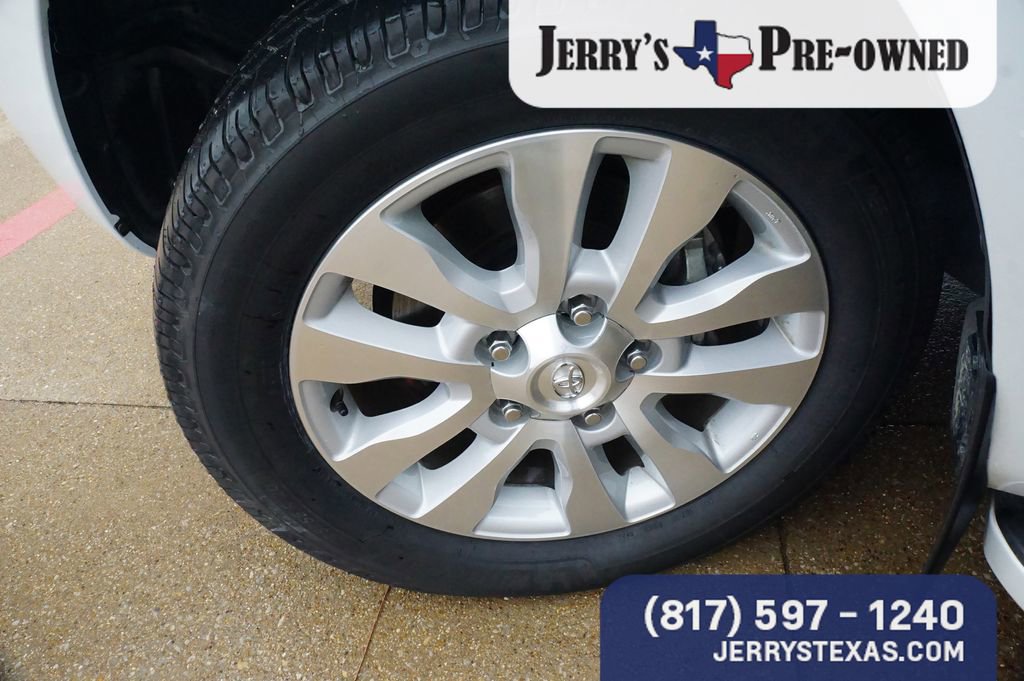 Used 2022 Toyota Sequoia Platinum RWD image 9