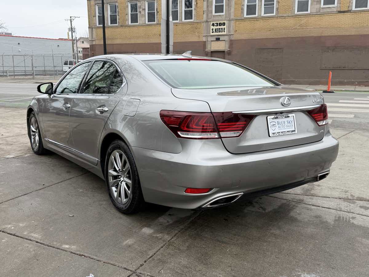 Used 2016 Lexus LS 460 AWD image 7