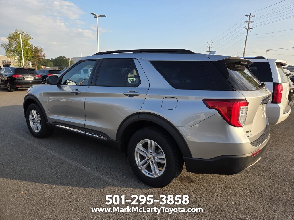 Used 2020 Ford Explorer XLT w/ Equipment Group 202A AWD/4WD image 5
