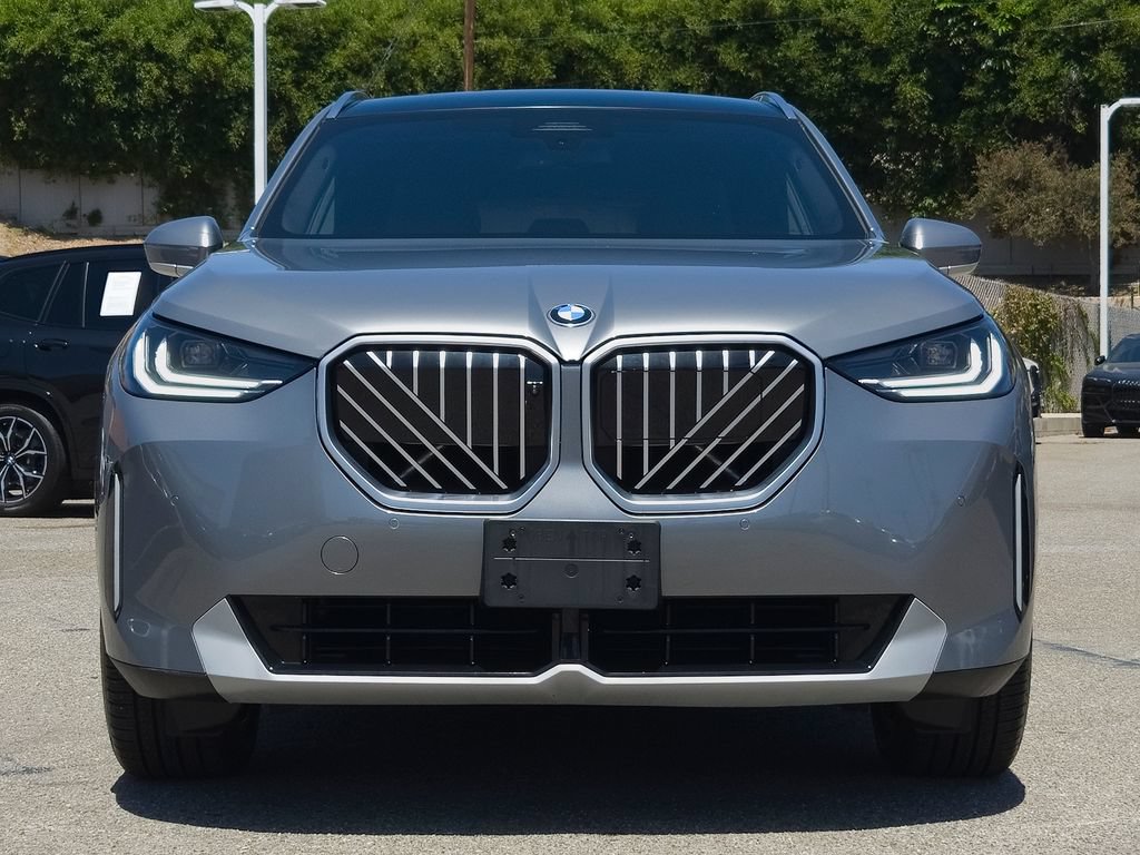 Used 2026 BMW X3 xDrive30i w/ Premium Package AWD/4WD image 2