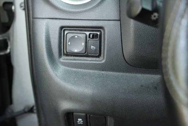 Used 2014 Nissan Versa SV FWD image 15