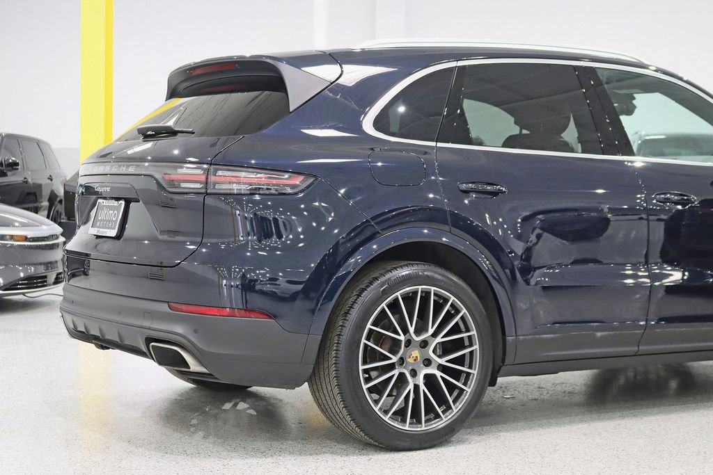Used 2023 Porsche Cayenne image 10
