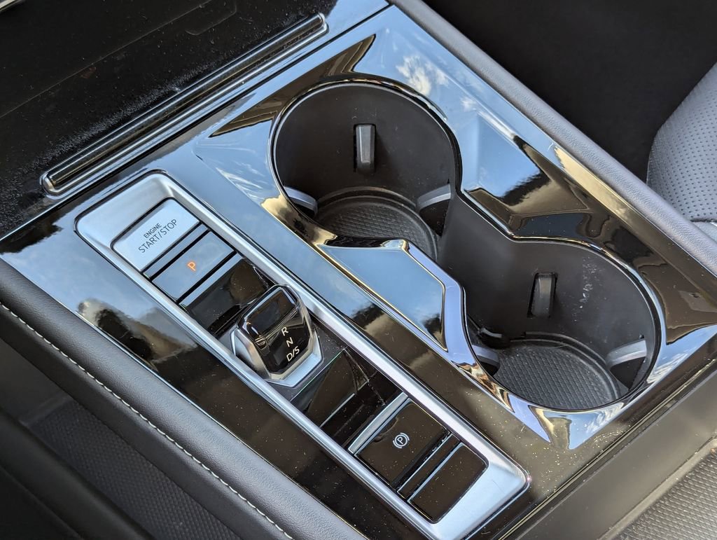 Used 2025 Volkswagen Atlas SE w/ Panoramic Sunroof Package AWD/4WD image 16