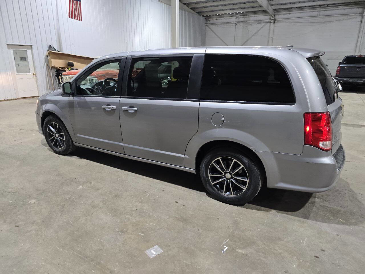 Used 2018 Dodge Grand Caravan GT FWD image 7