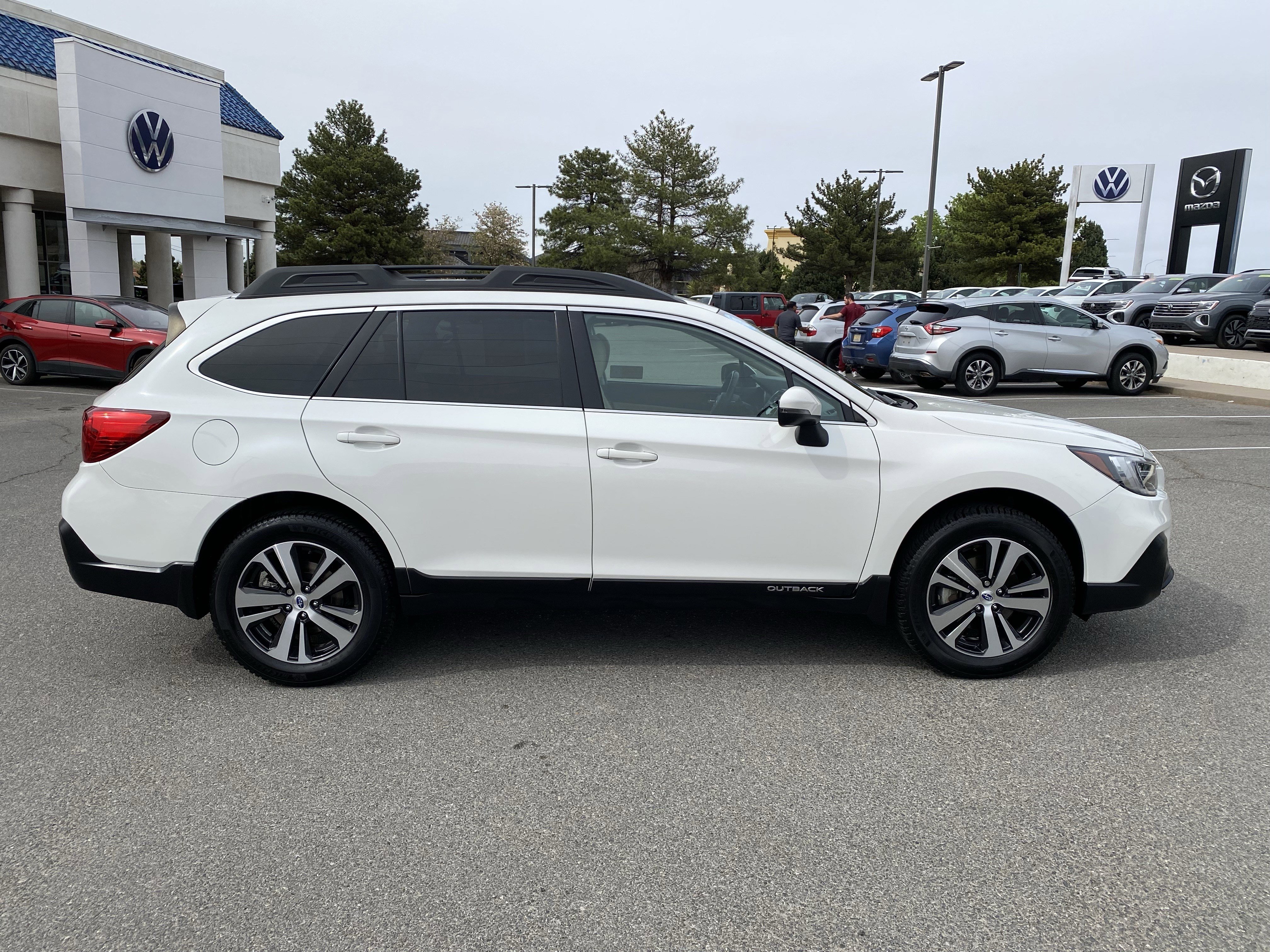 Used 2018 Subaru Outback 3.6R Limited AWD/4WD image 59