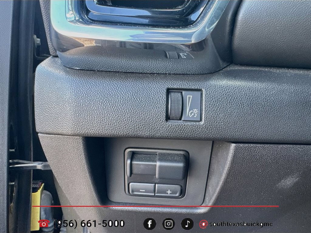 Used 2024 GMC Canyon Elevation w/ Elevation Premium Package RWD image 21