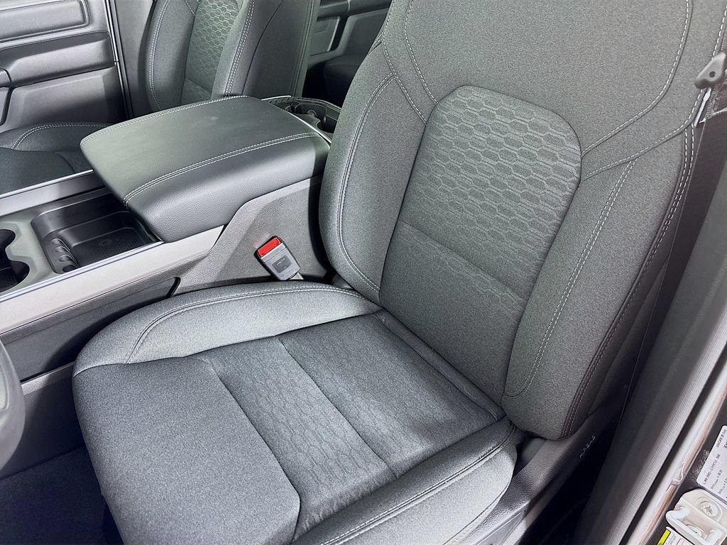 New 2026 RAM 1500 Express AWD/4WD image 19