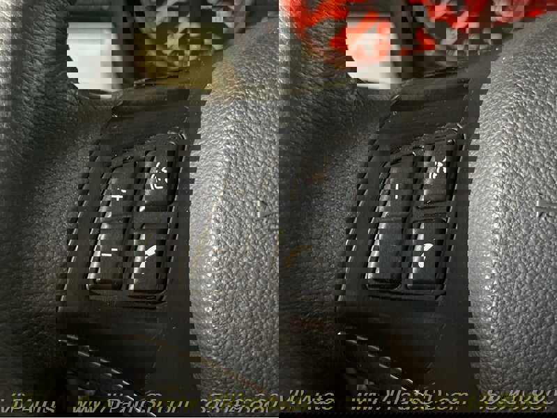 Used 2008 BMW 328i Convertible image 22