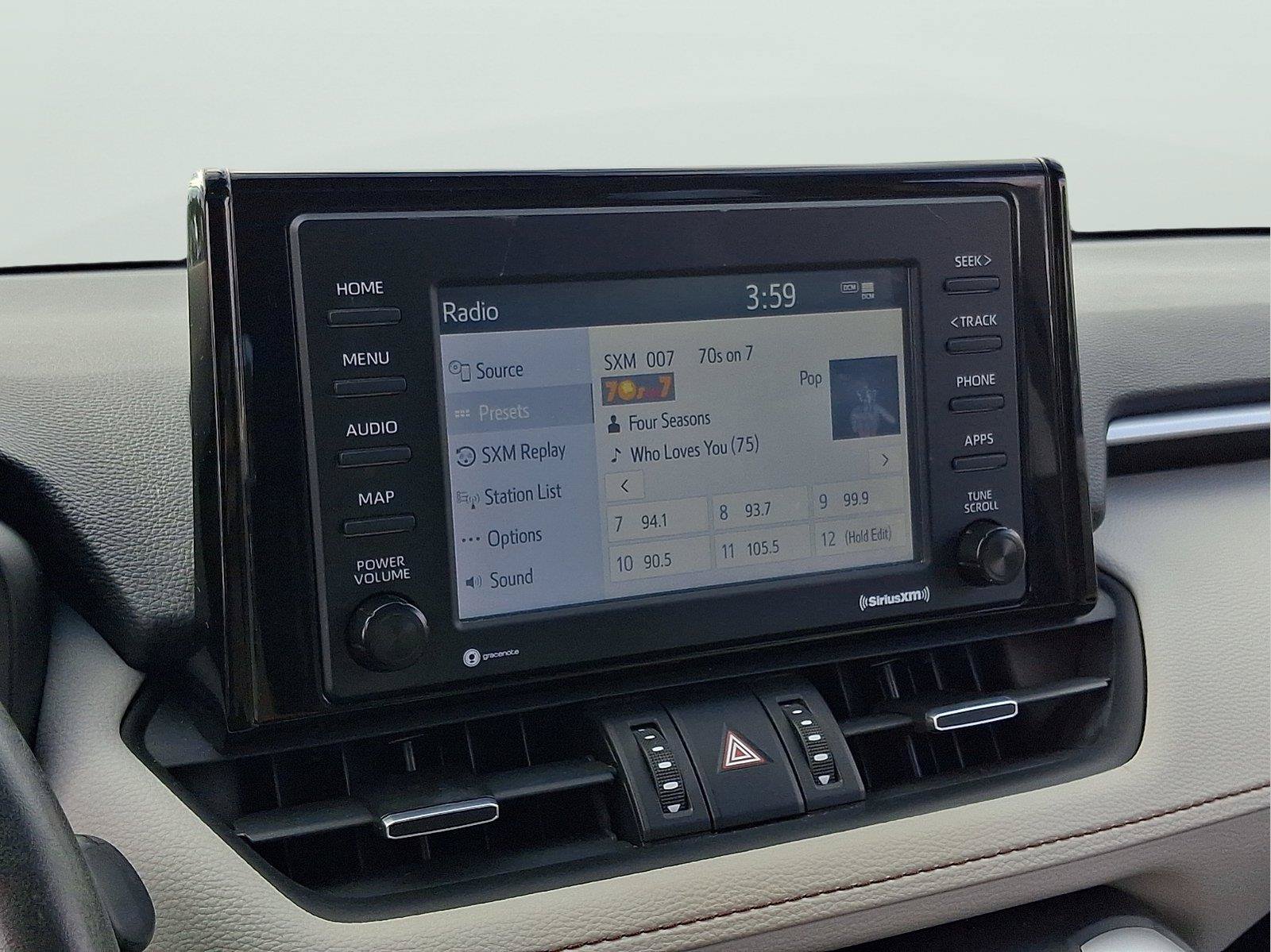Used 2020 Toyota RAV4 XLE Premium FWD image 17
