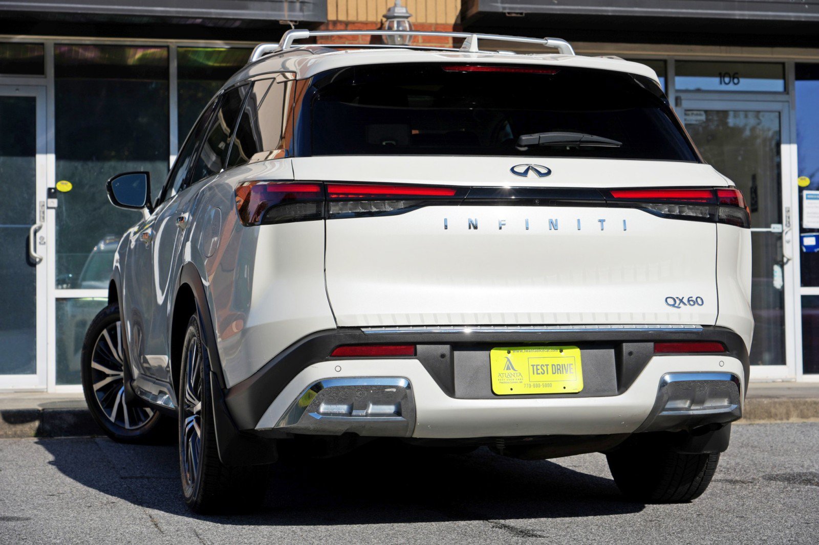 Used 2022 INFINITI QX60 Sensory w/ Cargo Package FWD image 5