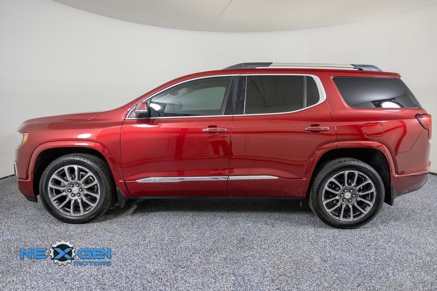 Used 2020 GMC Acadia Denali w/ Trailering Package AWD/4WD image 4