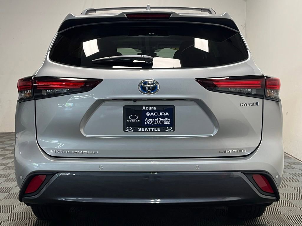 Used 2024 Toyota Highlander Limited AWD/4WD image 21