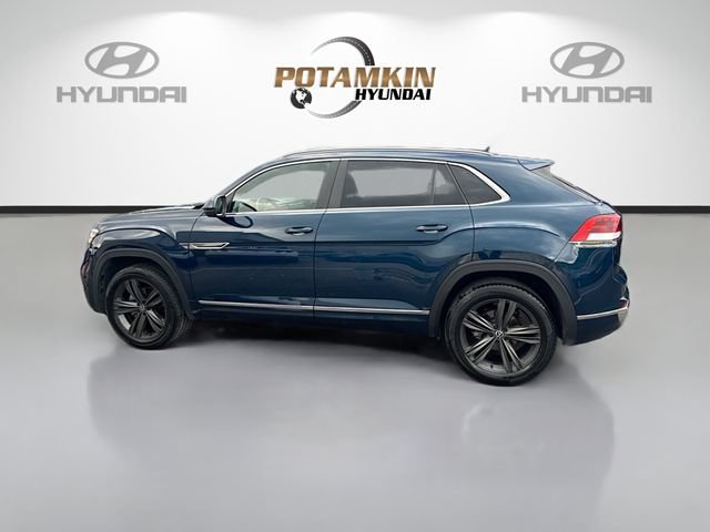 Used 2022 Volkswagen Atlas Cross Sport SEL R-Line AWD/4WD image 8