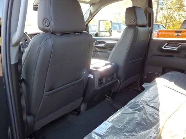 New 2026 Chevrolet Silverado 3500 LT w/ Trail Boss Package AWD/4WD image 8