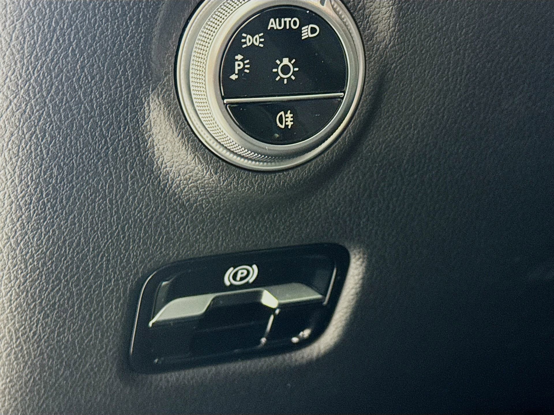 Certified 2025 Mercedes-Benz C 300 C 300 image 11