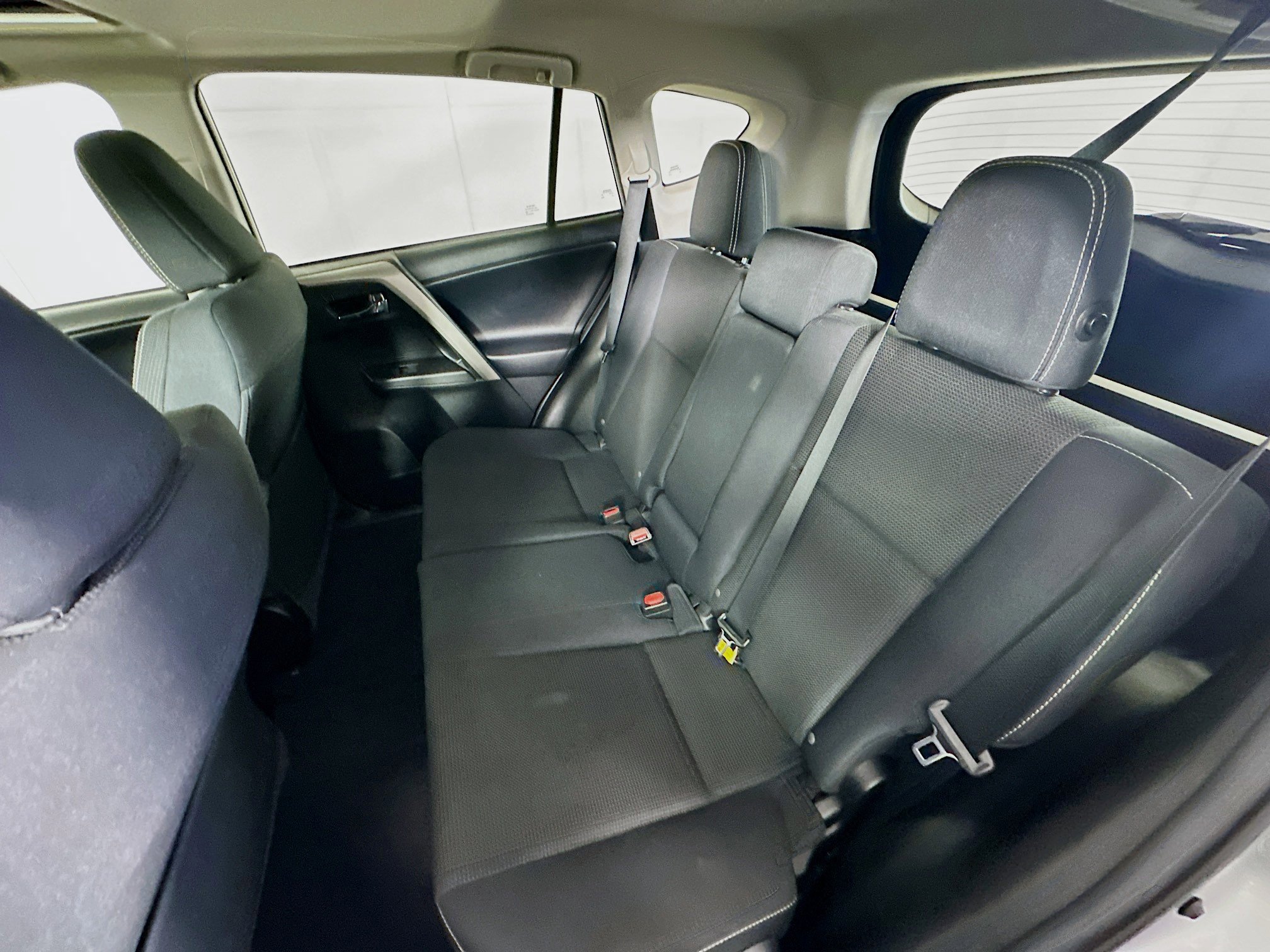 Used 2018 Toyota RAV4 XLE image 26