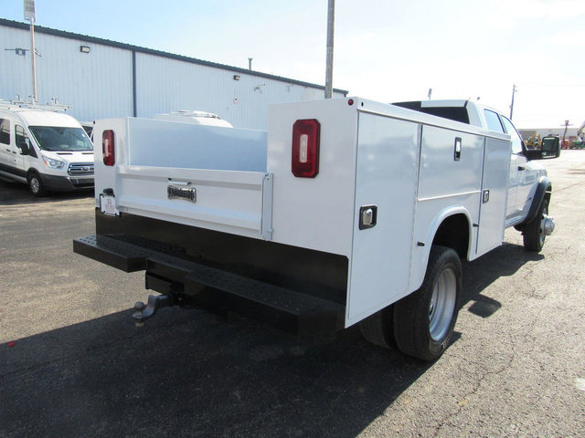 Used 2024 RAM 4500 SLT w/ Quick Order Package 2YG SLT AWD/4WD image 5