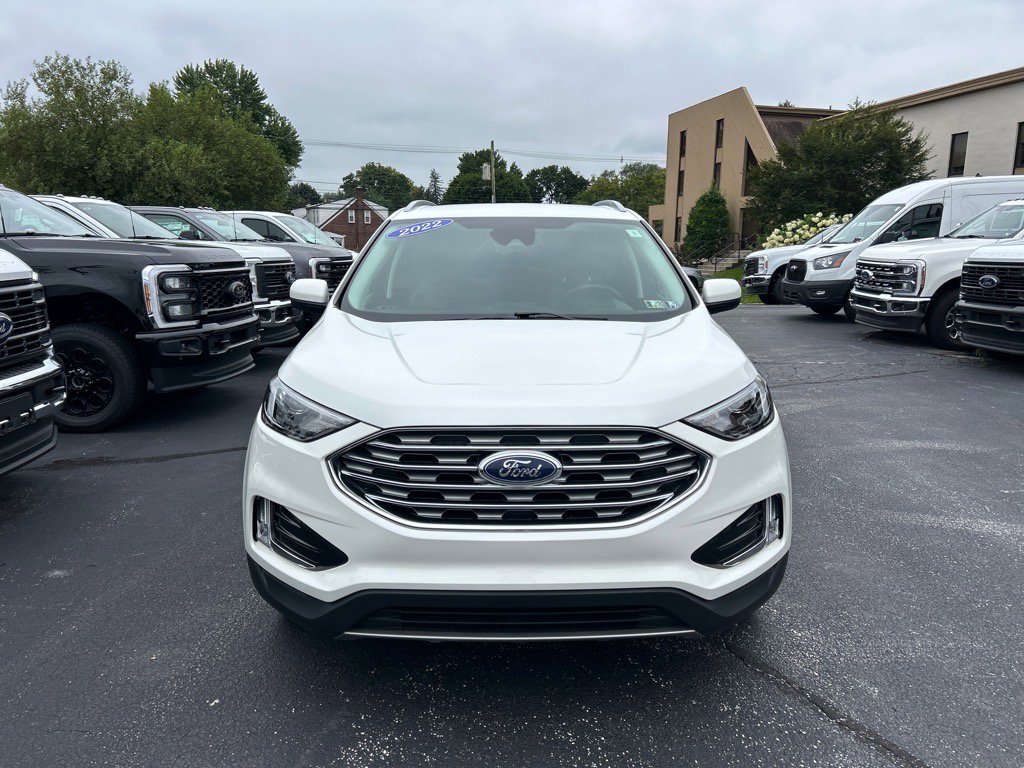 Used 2022 Ford Edge SEL w/ Convenience Package image 2