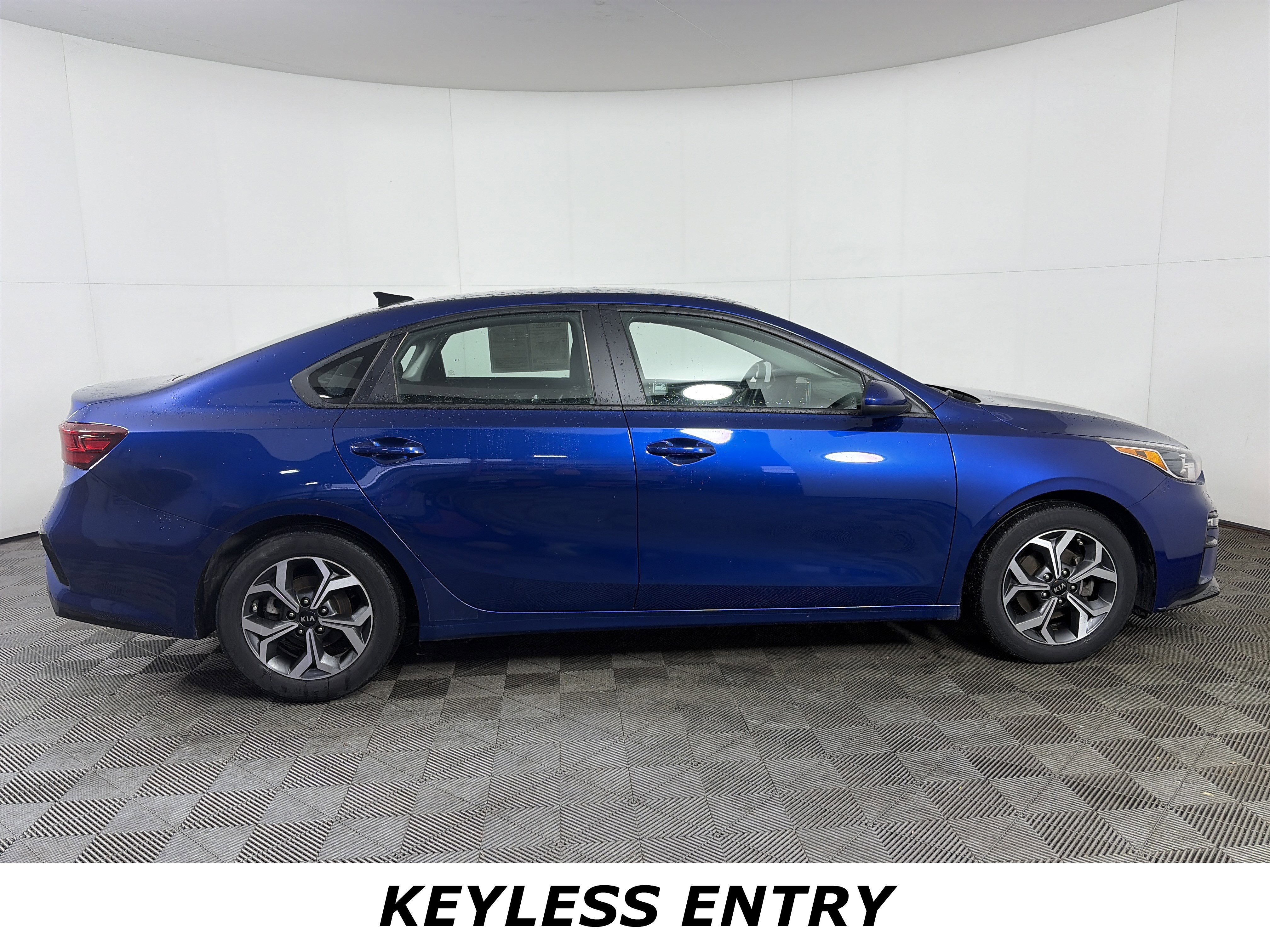 Used 2021 Kia Forte LXS image 7