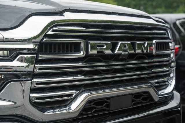 New 2026 RAM 3500 Laramie AWD/4WD image 16