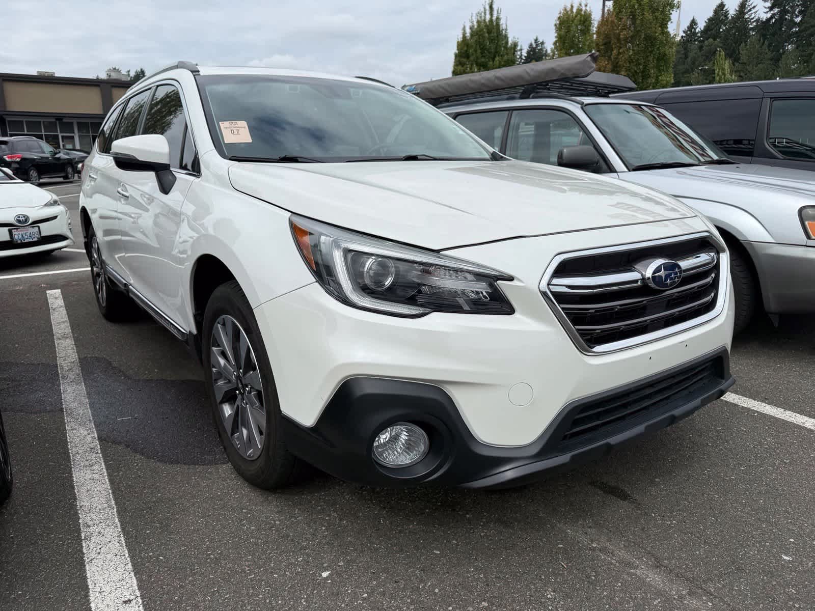 Used 2019 Subaru Outback 2.5i Touring AWD/4WD image 4