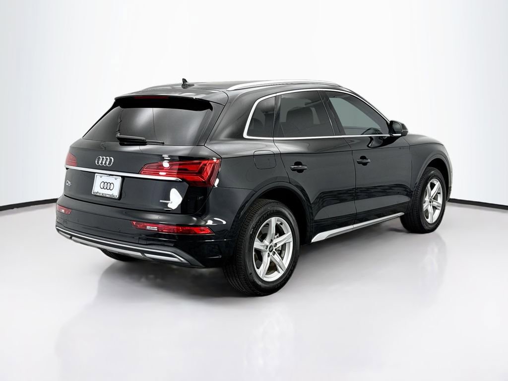Certified 2023 Audi Q5 2.0T Premium w/ Convenience Package image 5