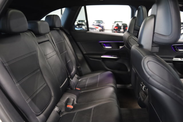 Used 2023 Mercedes-Benz GLC 300 4MATIC image 18