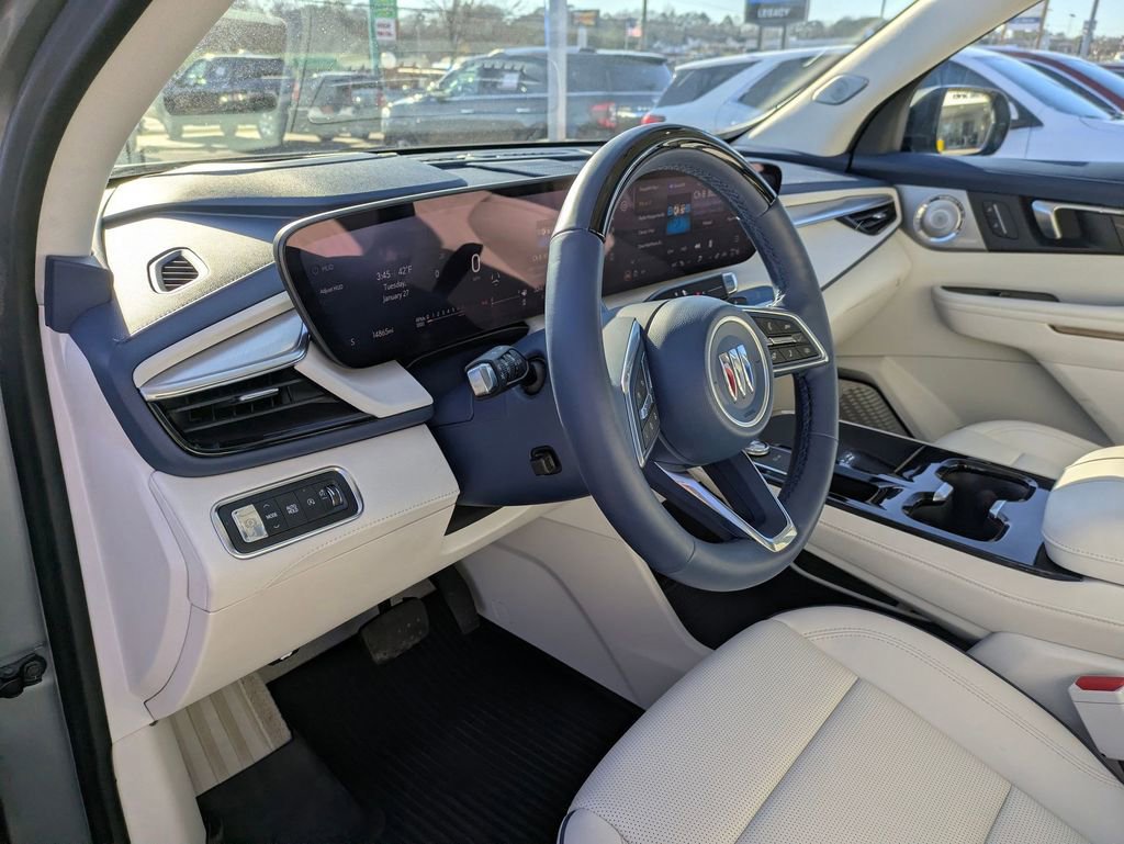 Used 2025 Buick Enclave Avenir w/ Super Cruise Package image 14