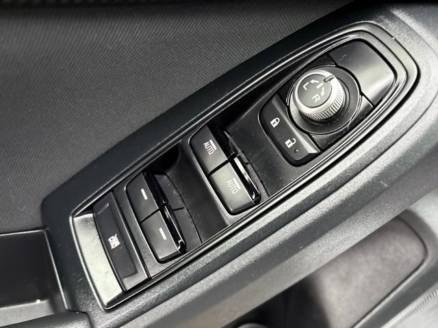 Used 2023 Subaru Crosstrek 2.0i Premium image 12