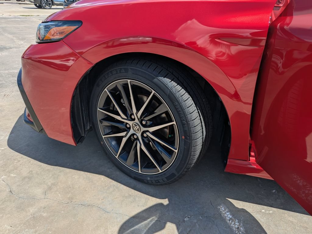 Used 2021 Toyota Camry SE FWD image 33
