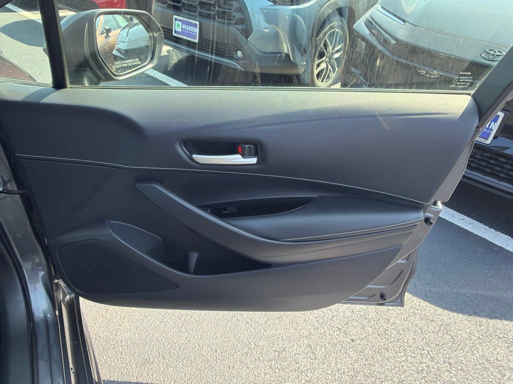 Used 2023 Toyota Corolla SE FWD image 9