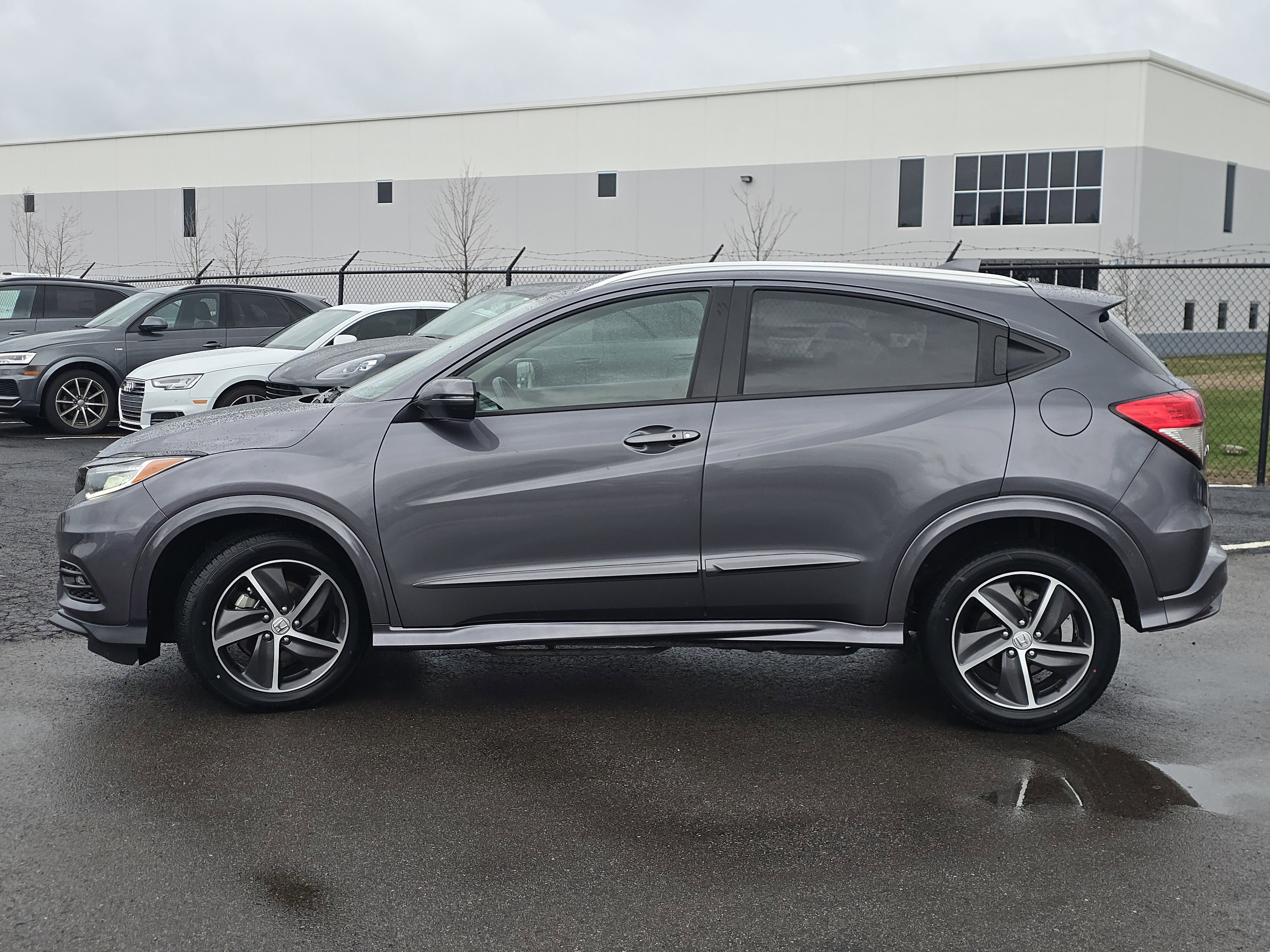 Used 2020 Honda HR-V Touring image 4