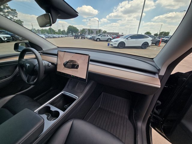 Used 2024 Tesla Model Y Long Range AWD/4WD image 20