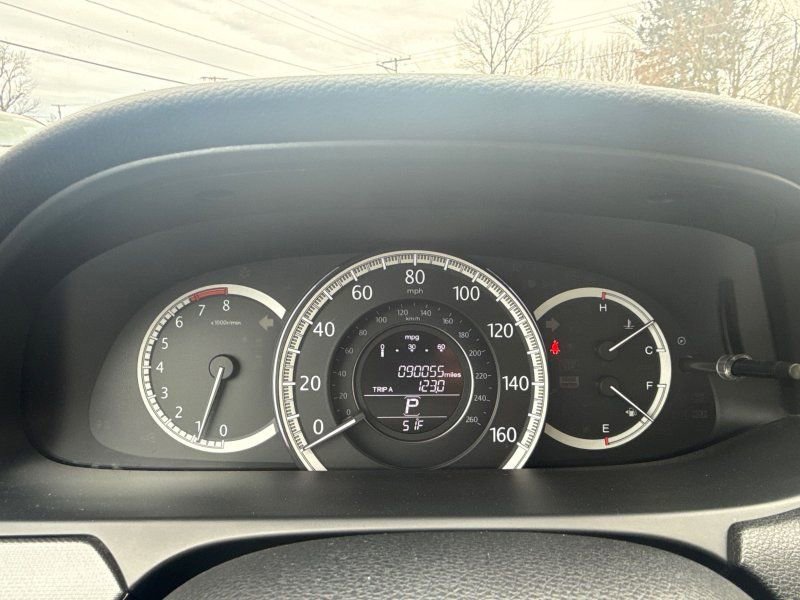 Used 2015 Honda Accord LX image 23