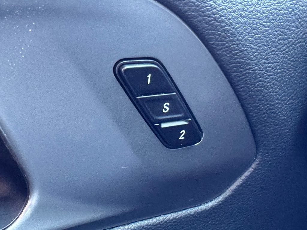 New 2026 Chrysler Pacifica Select FWD image 24